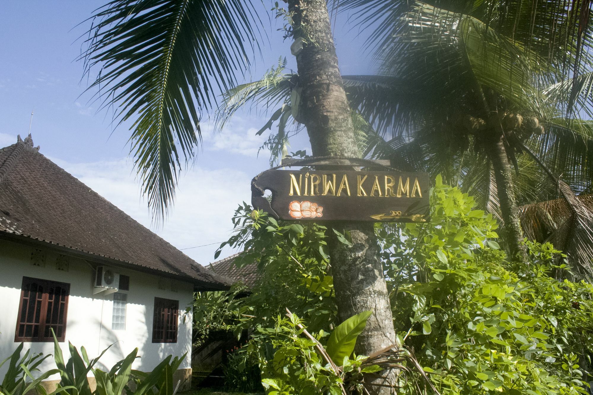 Nirwa Ubud Karma Luaran gambar