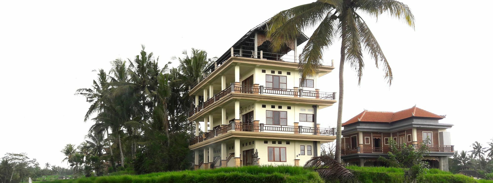 Nirwa Ubud Karma Luaran gambar